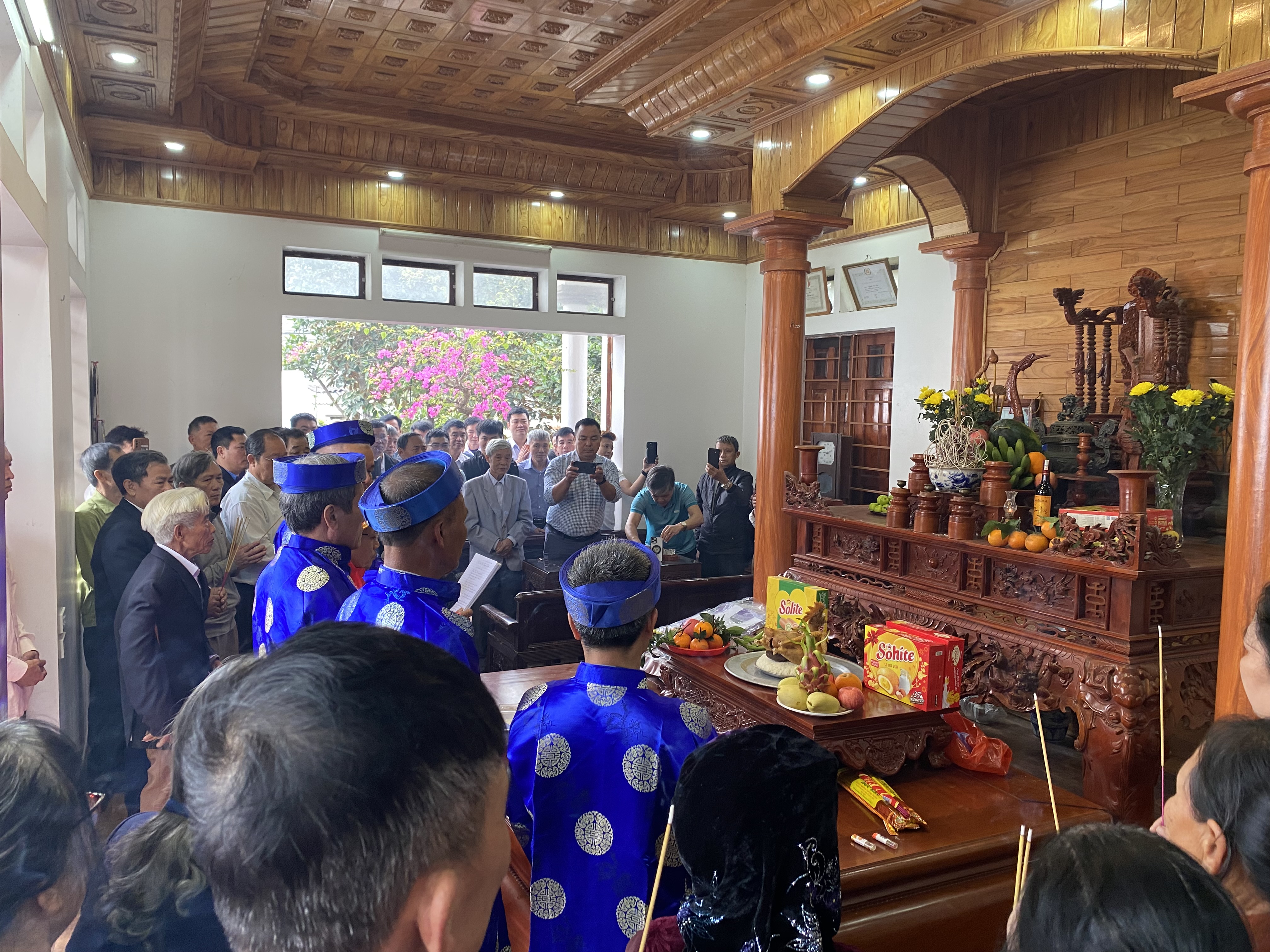 Dòng họ Nguyễn Phúc • Đình Chu