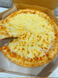 Pizza phô mai (quả oliu, bắp, ớt chuông) Size M 24cm 